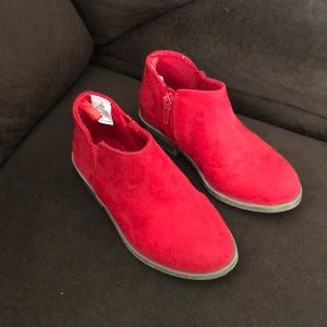 Old Navy toddler red ankle boots